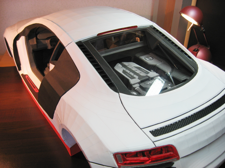 Audi_R8_Heckklappe_01_kl